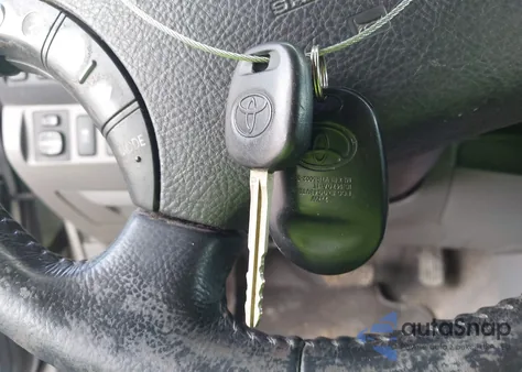 2011 Toyota Tacoma Prerunner V6 из США, поврежденный, VIN 5TFTU4GN3BX007416